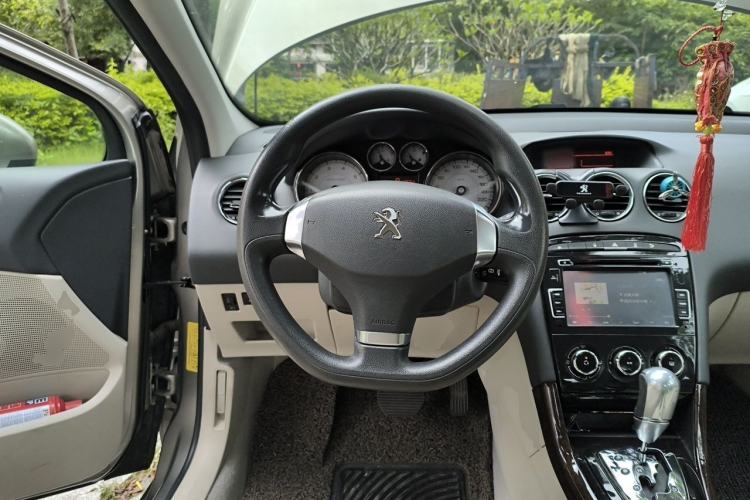 Used Peugeot 408 2013 2.0L Automatic Comfort Edition Steering Wheel