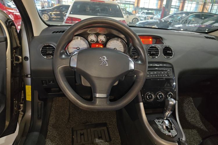 Used Peugeot 408 2013 2.0L Automatic Comfort Edition Steering Wheel
