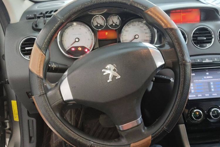 Used Peugeot 408 2013 2.0L Automatic Comfort Edition Steering Wheel