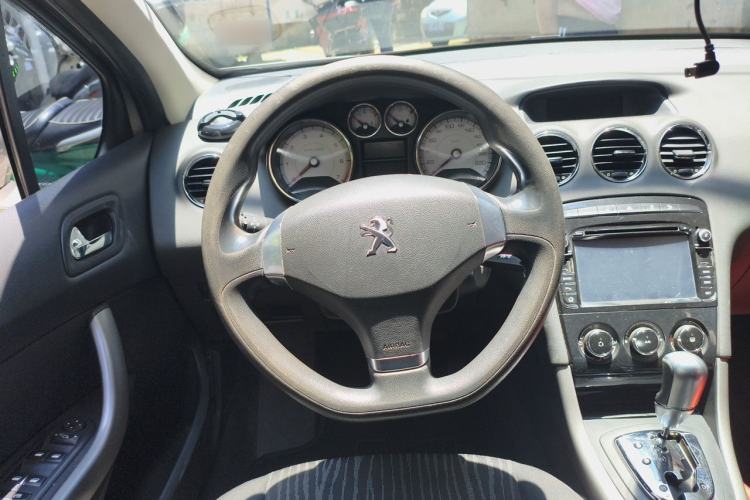 Used Peugeot 408 2013 1.6L Automatic Comfort Edition Steering Wheel
