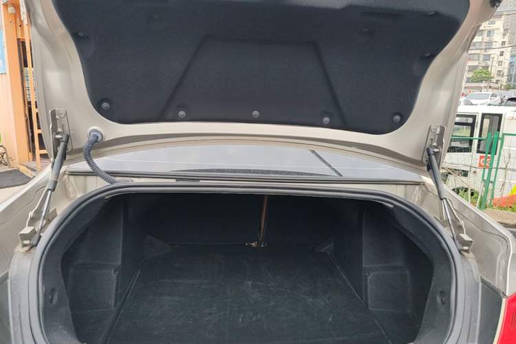 Used Peugeot 408 2013 1.6L Automatic Comfort Edition Trunk