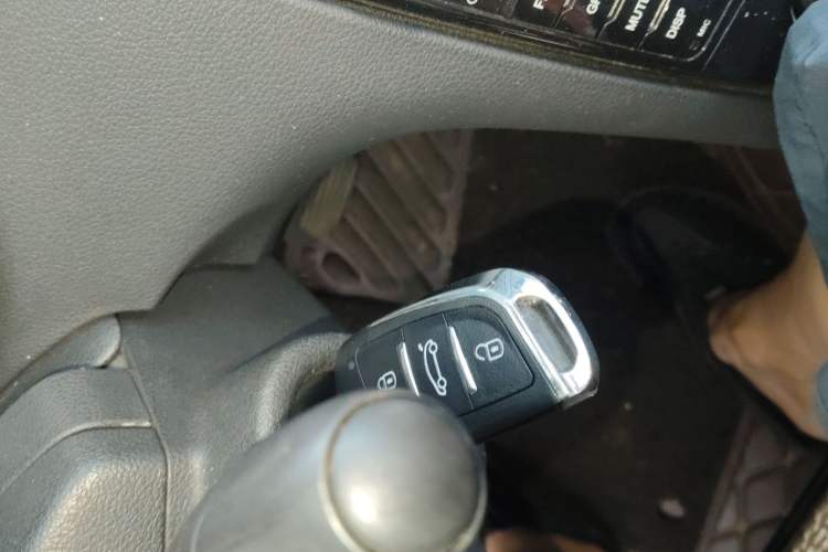 Used Peugeot 408 2013 2.0L Automatic Comfort Edition Vehicle Key
