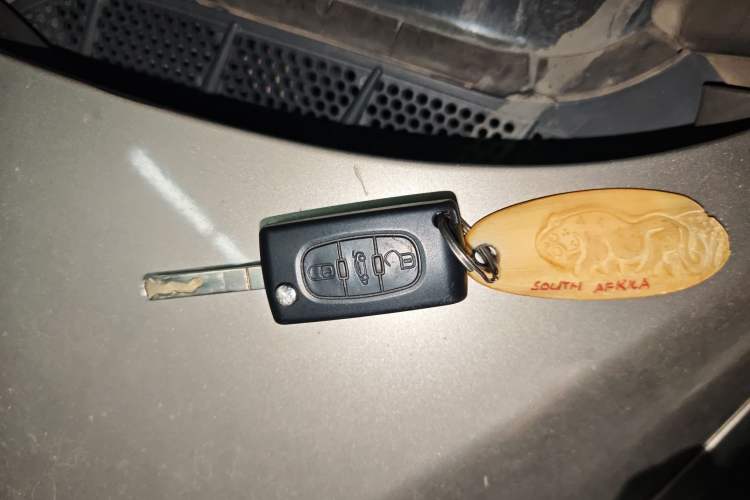 Used Peugeot 408 2013 2.0L Automatic Comfort Edition Vehicle Key