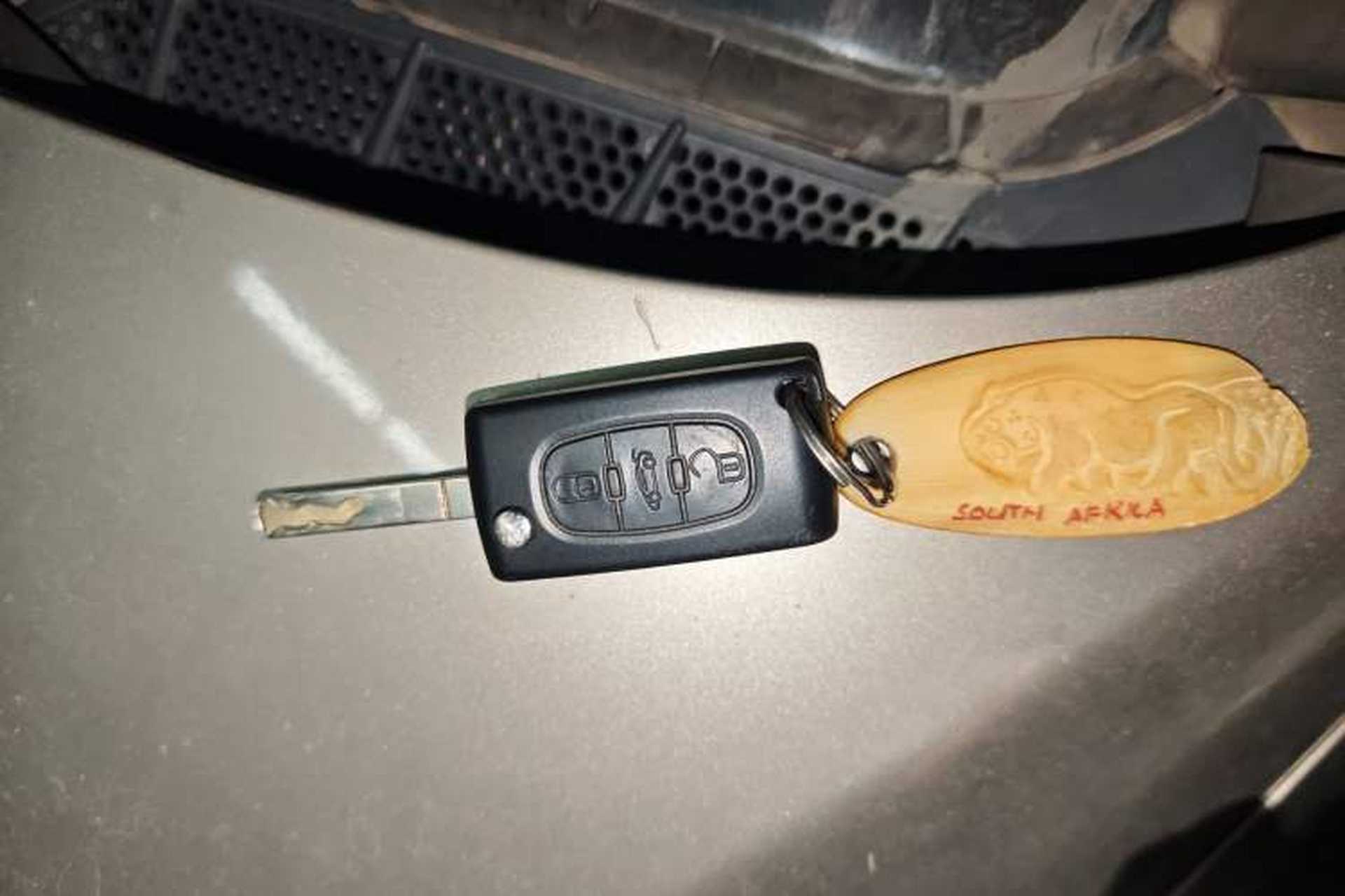 Used Peugeot 408 2013 2.0L Automatic Comfort Edition Vehicle Key