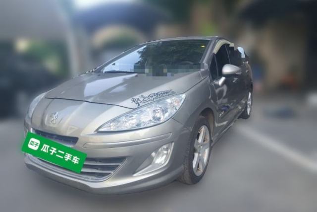 Ojetý Peugeot 408 2013 2.0L Automatic Comfort Edition