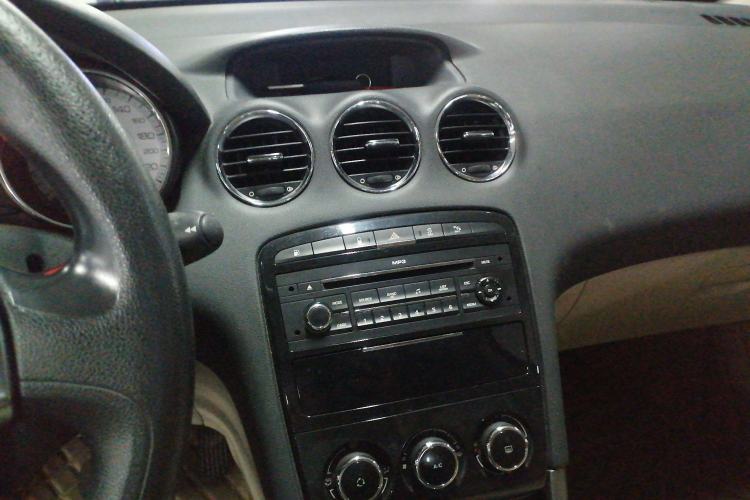 Used Peugeot 408 2013 2.0L Automatic Comfort Edition Audio And AC Panel