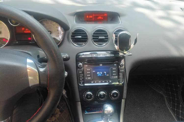 Used Peugeot 408 2013 1.6L Automatic Comfort Edition Audio And AC Panel