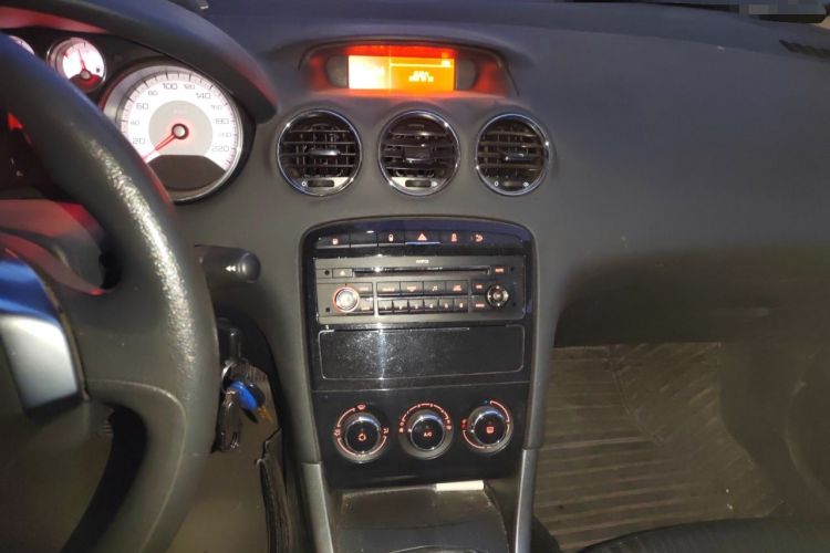 Used Peugeot 408 2013 2.0L Manual Comfort Edition Audio And AC Panel