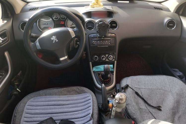 Used Peugeot 408 2013 1.6L Manual Comfort Edition Center Console