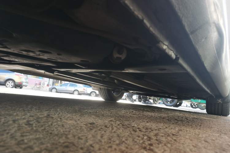 Used Peugeot 408 2013 1.6L Manual Comfort Edition Chassis Rear Right