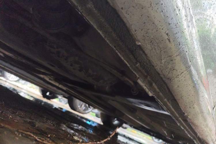 Used Peugeot 408 2013 2.0L Manual Comfort Edition Chassis Rear Right