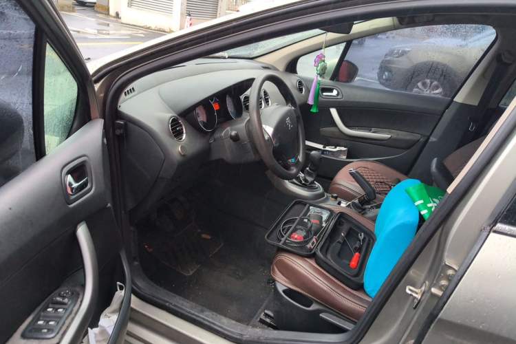 Used Peugeot 408 2013 1.6L Manual Comfort Edition Driver Seat