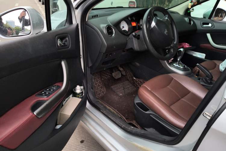 Used Peugeot 408 2013 1.6L Automatic Comfort Edition Driver Seat