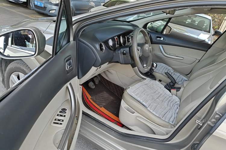 Used Peugeot 408 2013 1.6L Manual Comfort Edition Driver Seat