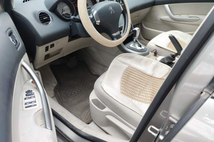 Used Peugeot 408 2013 2.0L Automatic Comfort Edition Driver Seat