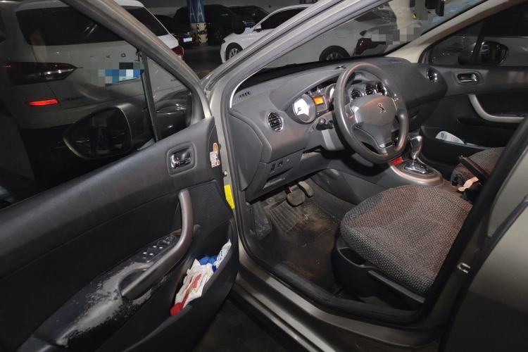 Used Peugeot 408 2013 2.0L Automatic Comfort Edition Driver Seat