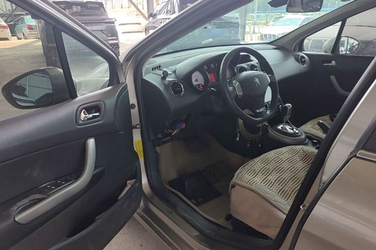 Used Peugeot 408 2013 2.0L Automatic Luxury Edition Driver Seat