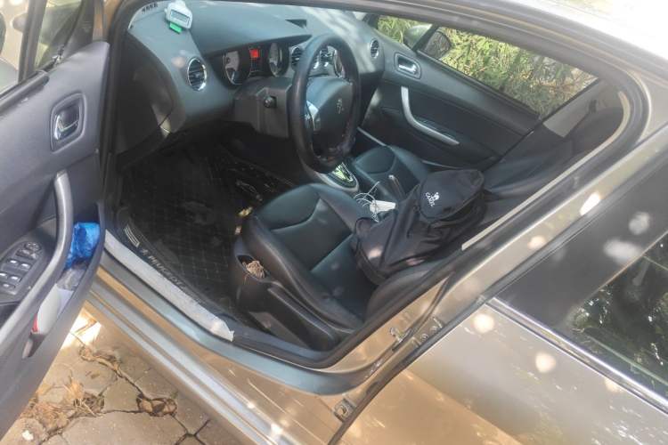 Used Peugeot 408 2013 1.6L Automatic Comfort Edition Driver Seat