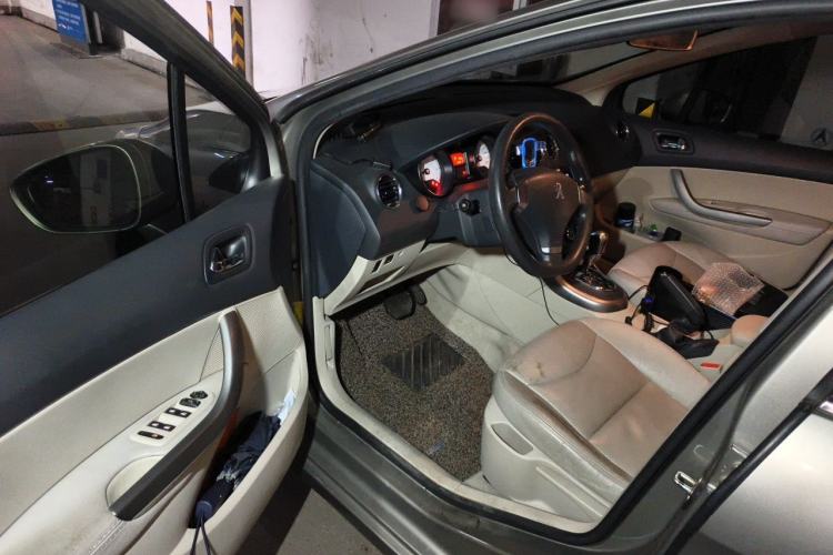 Used Peugeot 408 2013 2.0L Automatic Comfort Edition Driver Seat