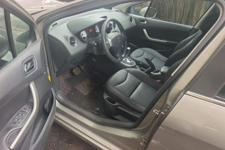 Used Peugeot 408 2013 2.0L Automatic Comfort Edition Driver Seat