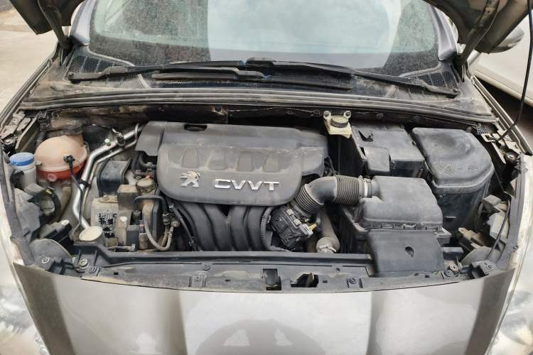 Used Peugeot 408 2013 2.0L Manual Comfort Edition Engine Bay