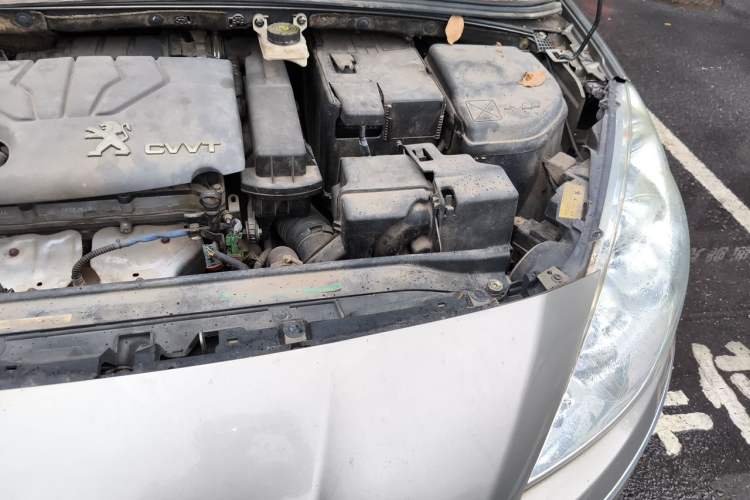 Used Peugeot 408 2013 1.6L Manual Comfort Edition Engine Bay Left