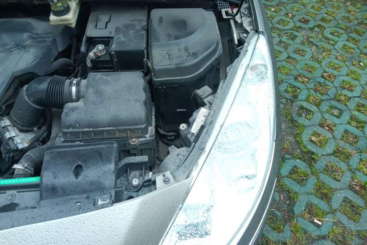 Used Peugeot 408 2013 2.0L Manual Comfort Edition Engine Bay Left