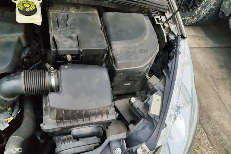Used Peugeot 408 2013 2.0L Automatic Comfort Edition Engine Bay Left