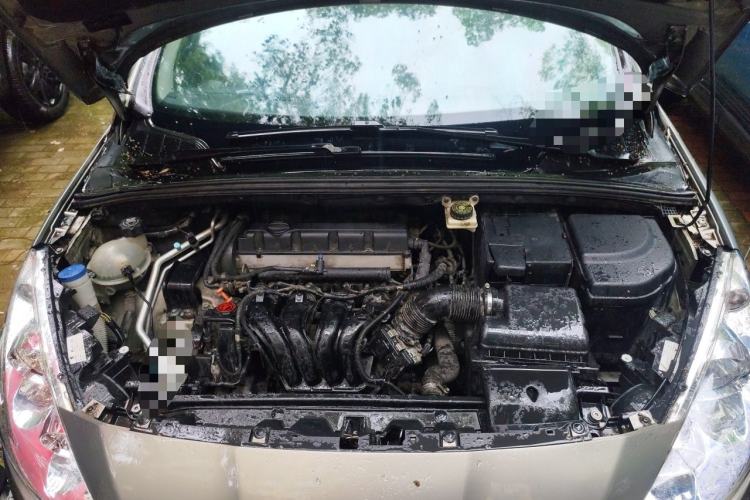 Used Peugeot 408 2013 2.0L Manual Comfort Edition Engine Bay