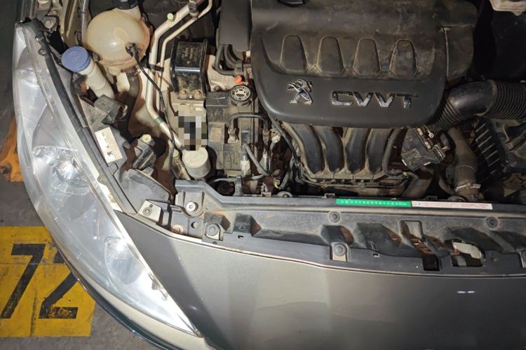 Used Peugeot 408 2013 2.0L Automatic Comfort Edition Engine Bay Right