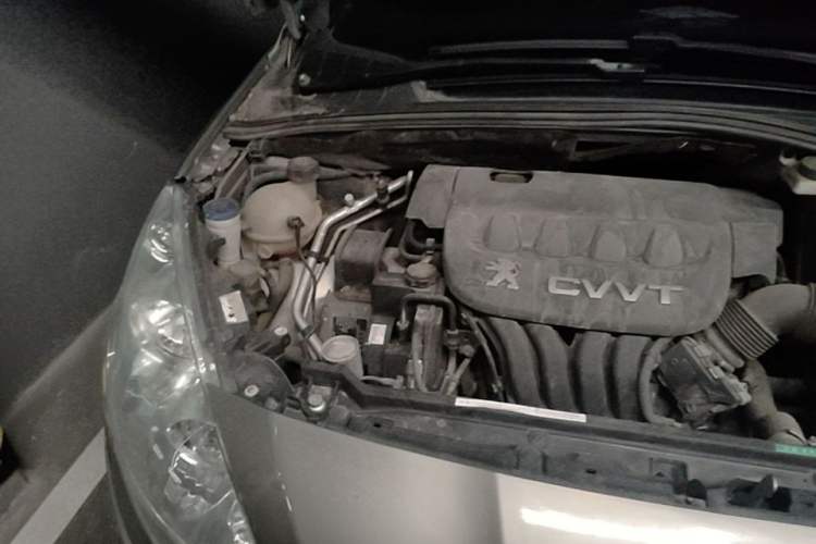 Used Peugeot 408 2013 2.0L Automatic Comfort Edition Engine Bay Right