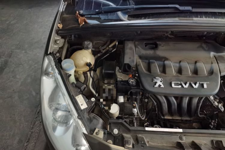 Used Peugeot 408 2013 2.0L Automatic Comfort Edition Engine Bay Right
