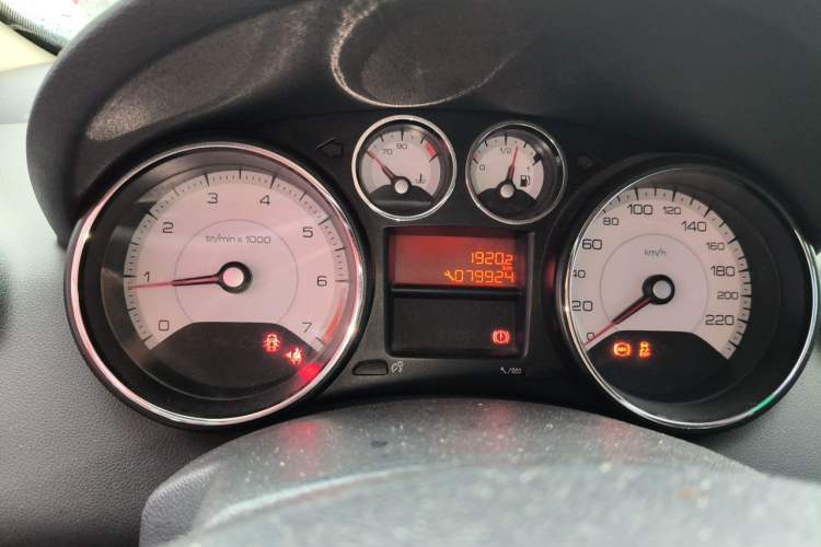 Used Peugeot 408 2013 1.6L Manual Comfort Edition Instrument Cluster