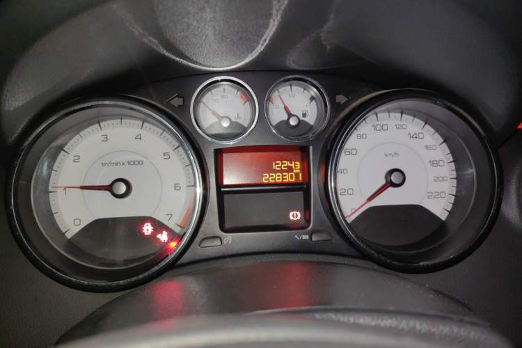Used Peugeot 408 2013 1.6L Manual Comfort Edition Instrument Cluster