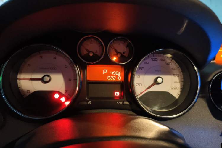 Used Peugeot 408 2013 2.0L Automatic Comfort Edition Instrument Cluster