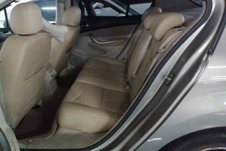 Used Peugeot 408 2013 2.0L Automatic Comfort Edition Interior 1