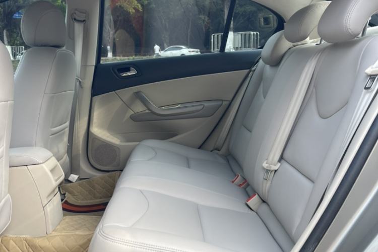 Used Peugeot 408 2013 2.0L Automatic Comfort Edition Interior 1