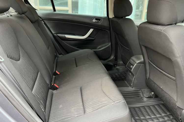 Used Peugeot 408 2013 2.0L Automatic Comfort Edition Interior 3