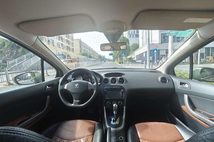 Used Peugeot 408 2013 2.0L Automatic Comfort Edition Interior 4
