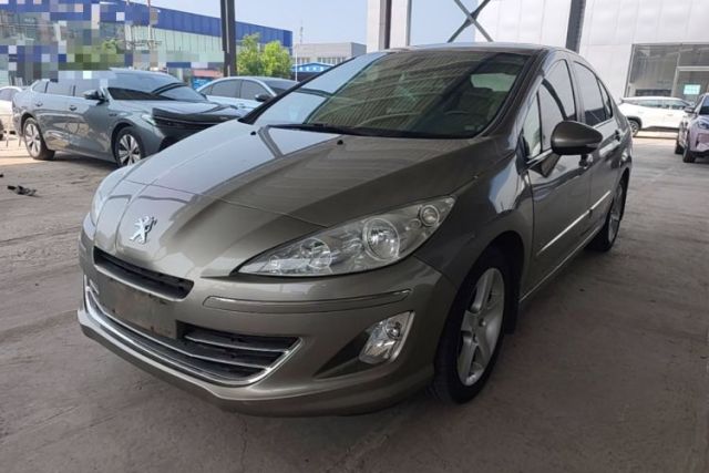 Ojetý Peugeot 408 2013 2.0L Automatic Luxury Edition