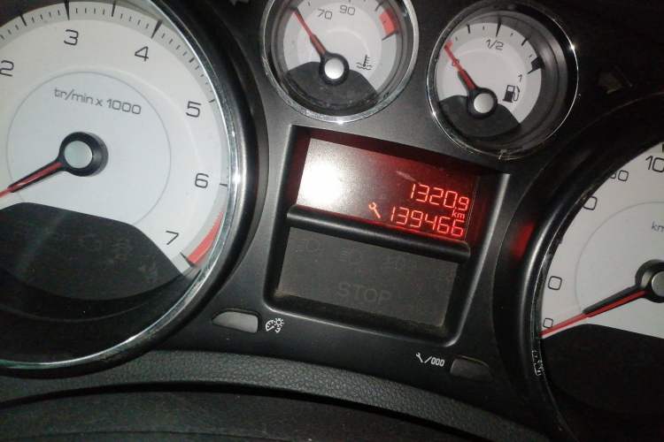 Used Peugeot 408 2013 2.0L Automatic Comfort Edition Odometer Close Up