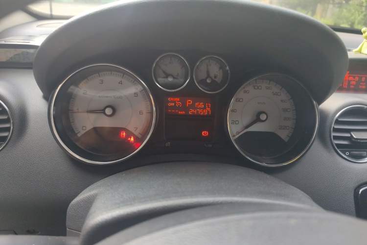 Used Peugeot 408 2013 2.0L Automatic Comfort Edition Odometer Close Up