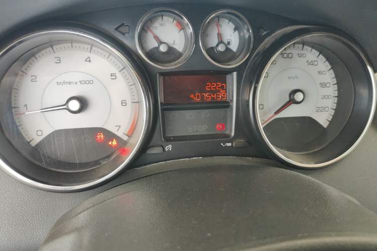 Used Peugeot 408 2013 1.6L Manual Comfort Edition Odometer Close Up
