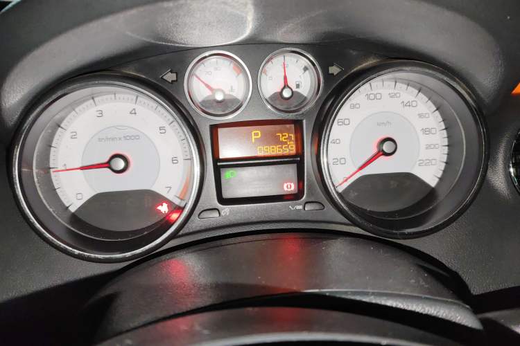 Used Peugeot 408 2013 1.6L Automatic Comfort Edition Odometer Close Up