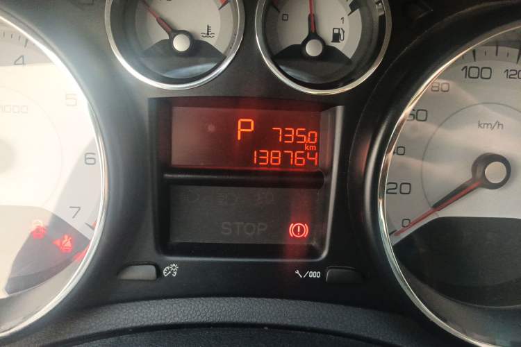 Used Peugeot 408 2013 2.0L Automatic Comfort Edition Odometer Close Up