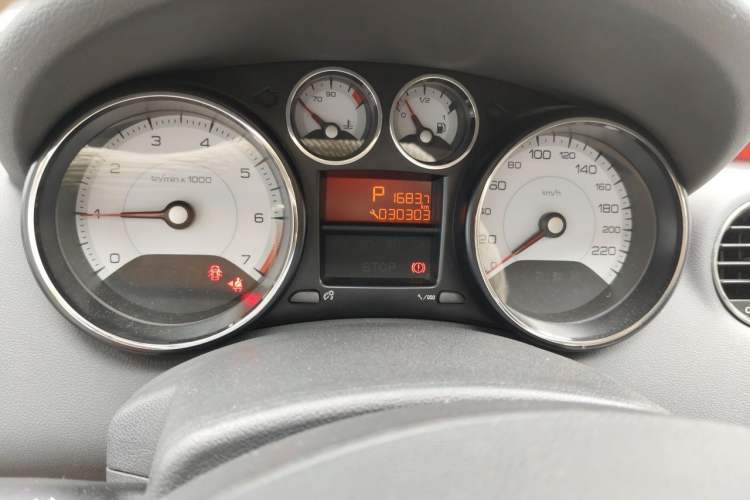 Used Peugeot 408 2013 2.0L Automatic Comfort Edition Odometer Close Up