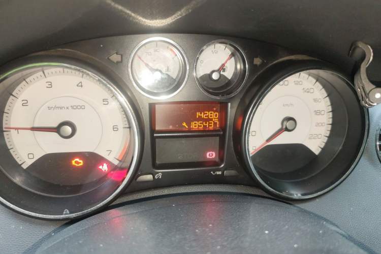 Used Peugeot 408 2013 2.0L Manual Comfort Edition Odometer Close Up