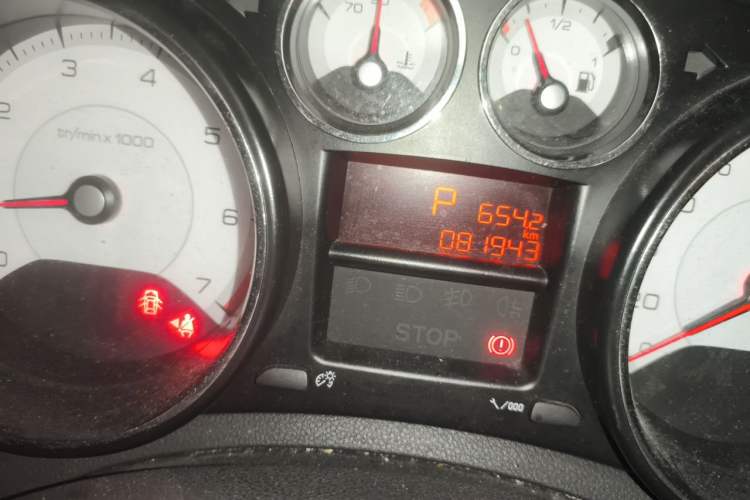 Used Peugeot 408 2013 2.0L Automatic Comfort Edition Odometer Close Up