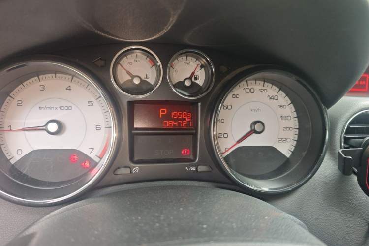 Used Peugeot 408 2013 2.0L Automatic Comfort Edition Odometer Close Up