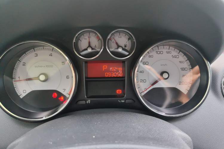 Used Peugeot 408 2013 2.0L Automatic Comfort Edition Odometer Close Up